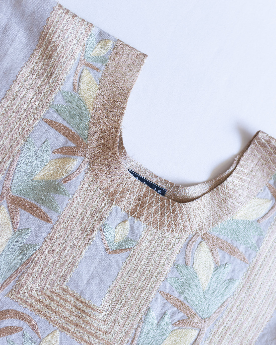 Huipil Flor de Maíz Trigo