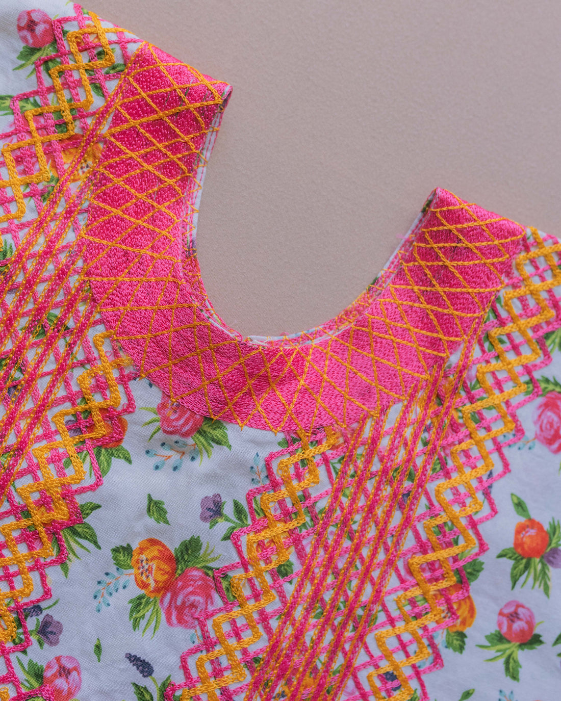 Huipil Niña Panchito Jardín Coral