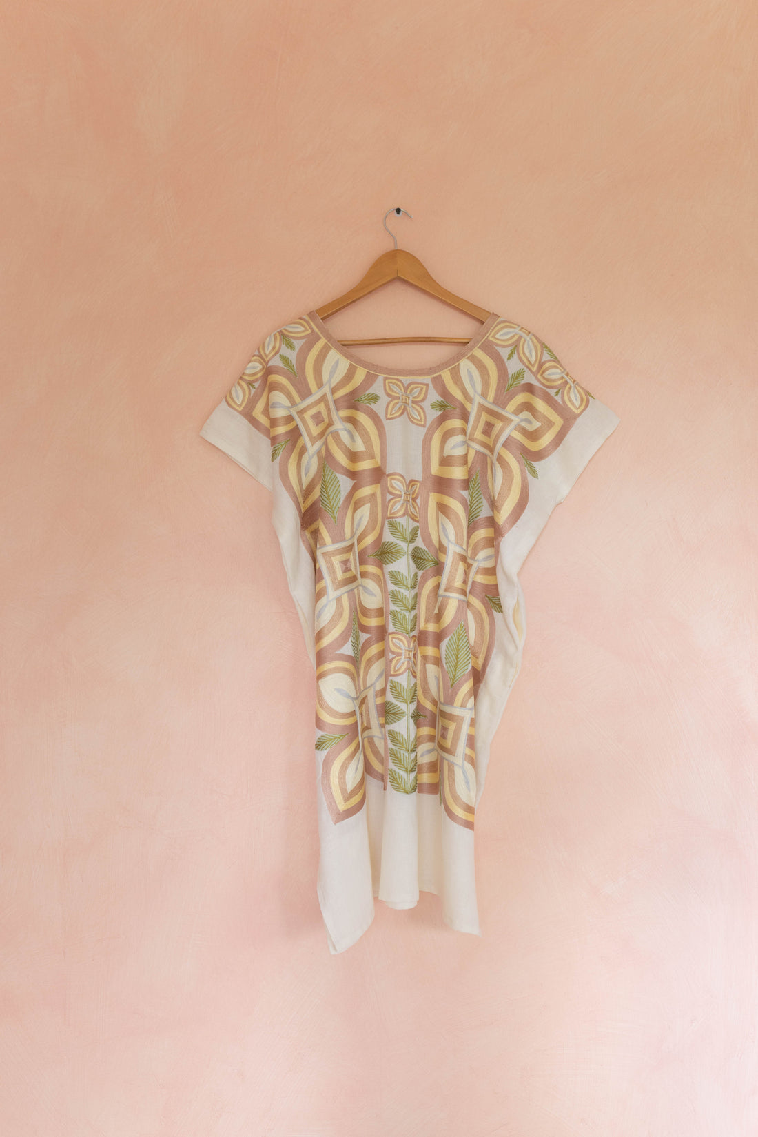 Huipil Largo Cuatro Pétalos Trigo