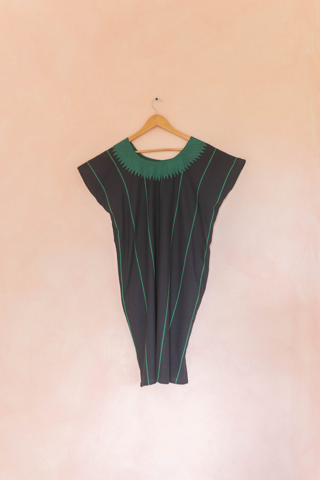 Huipil Largo Xëë Negro / Esmeralda