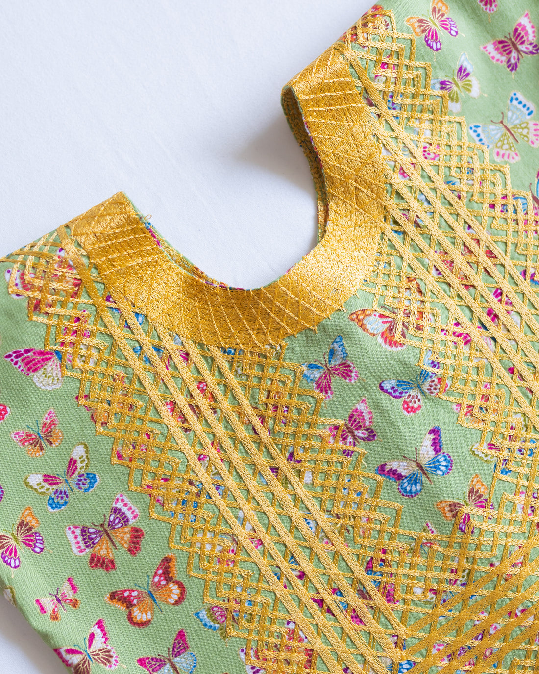 Huipil Niña Panchito Mariposas Retro