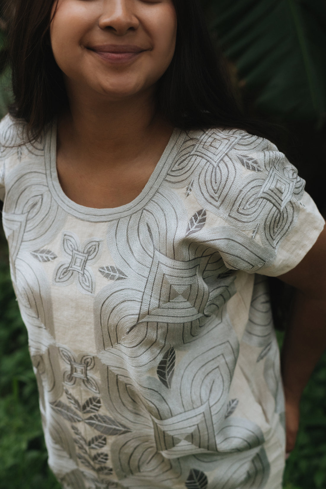 Huipil Largo Cuatro Pétalos Plata