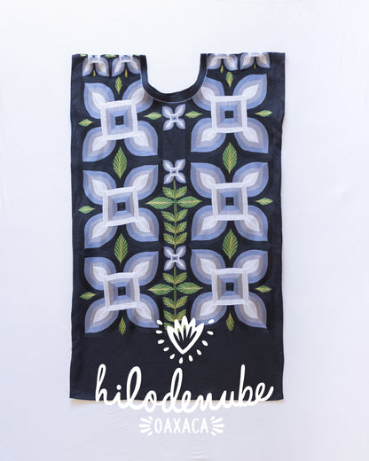 Huipil Largo Cuatro Pétalos Medianoche