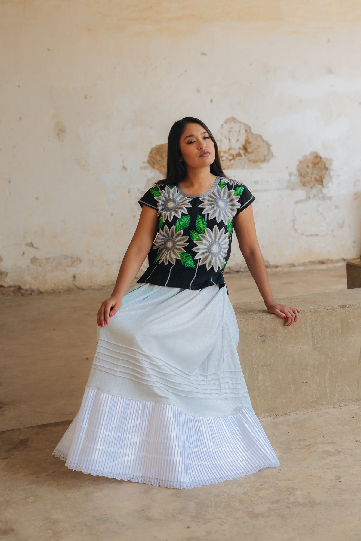 Huipil Flor Maxi Margarita Negro / Gris