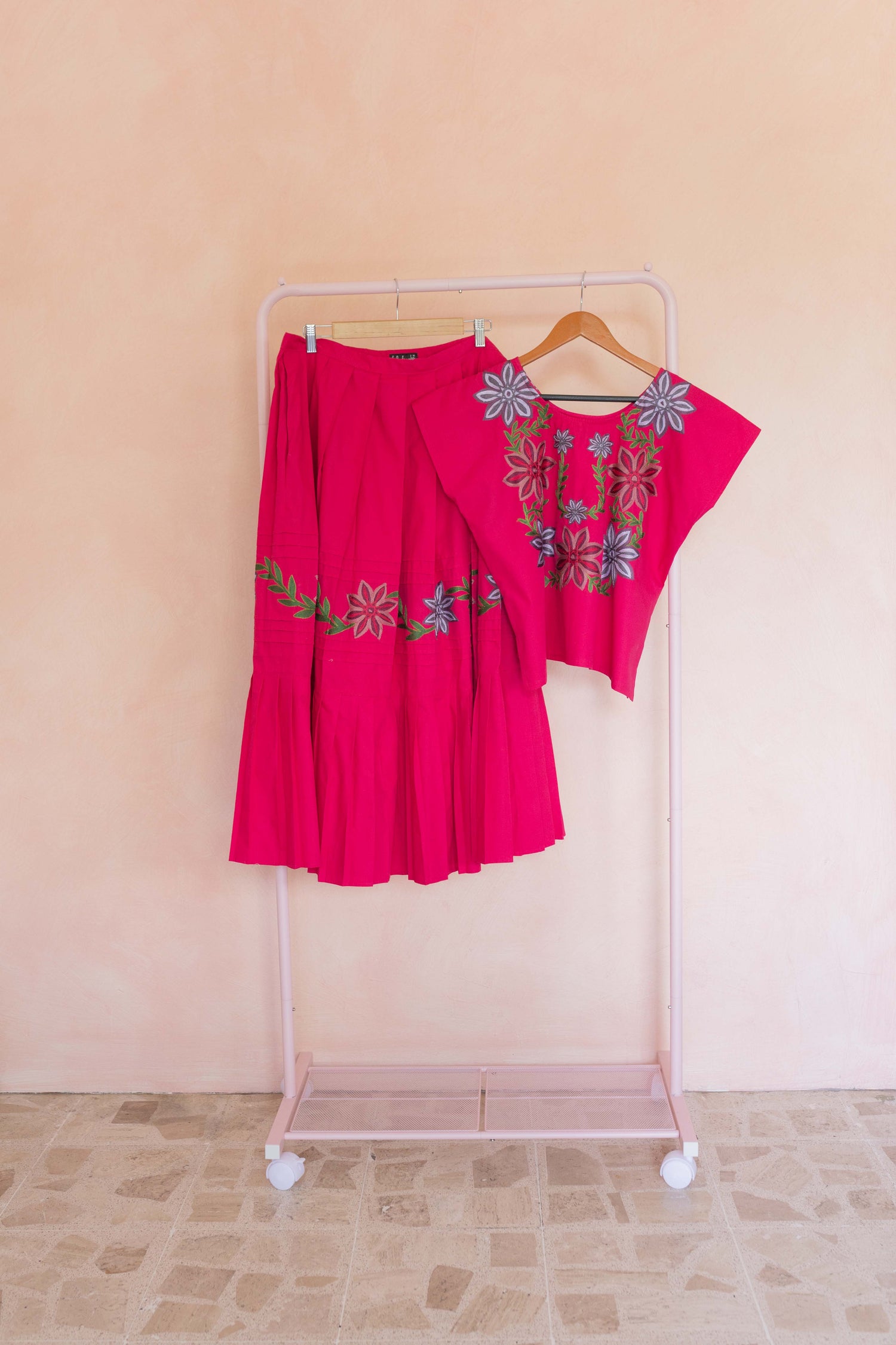 Conjunto Río Antigua Rosa Mexicano