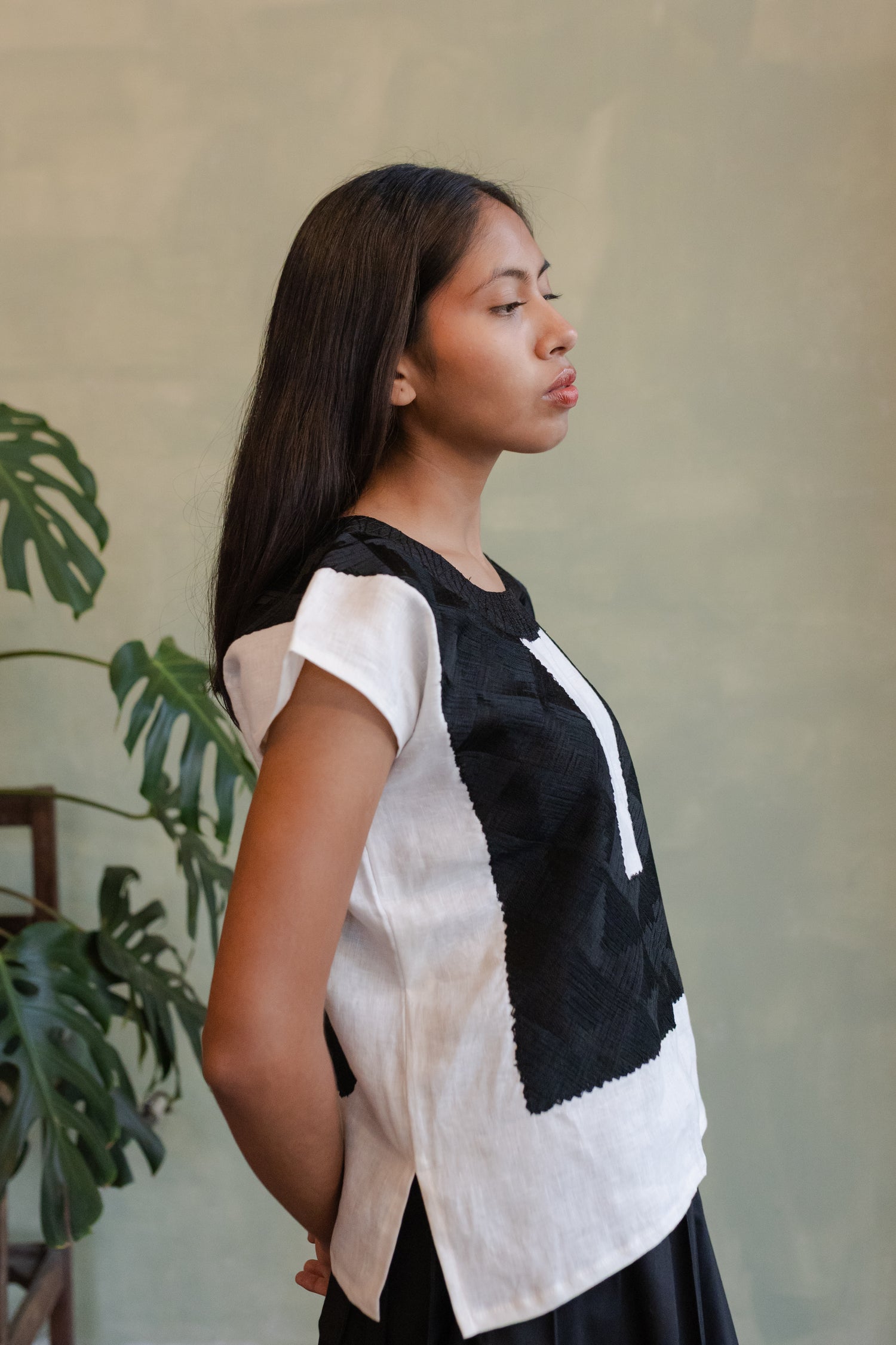 Huipil Diana Crudo / Negro