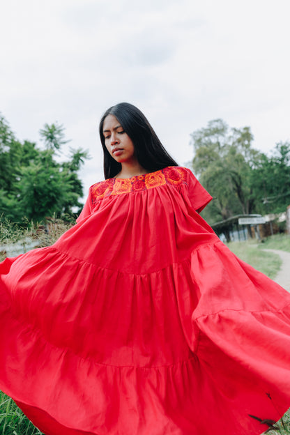 Vestido Flor de Mayo / Olanes Rojo