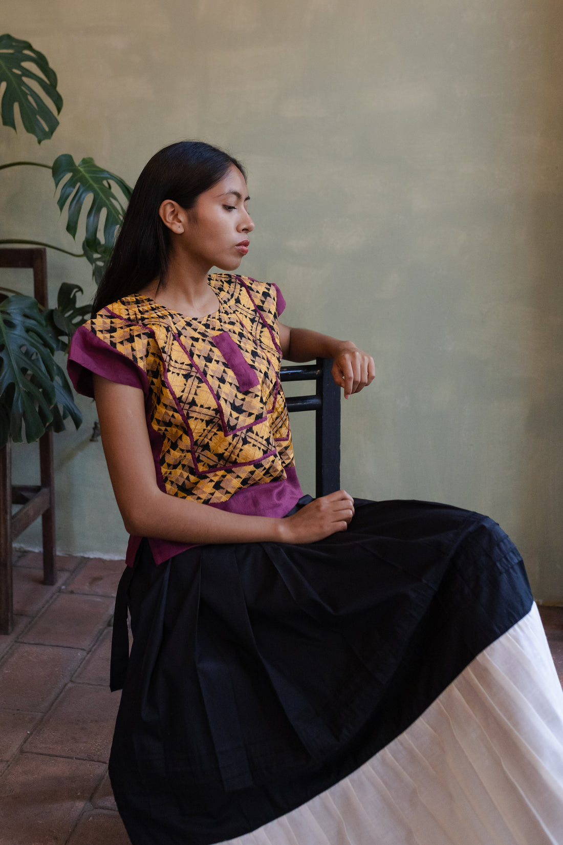 Falda Gala Lino Negro / Olán Lino