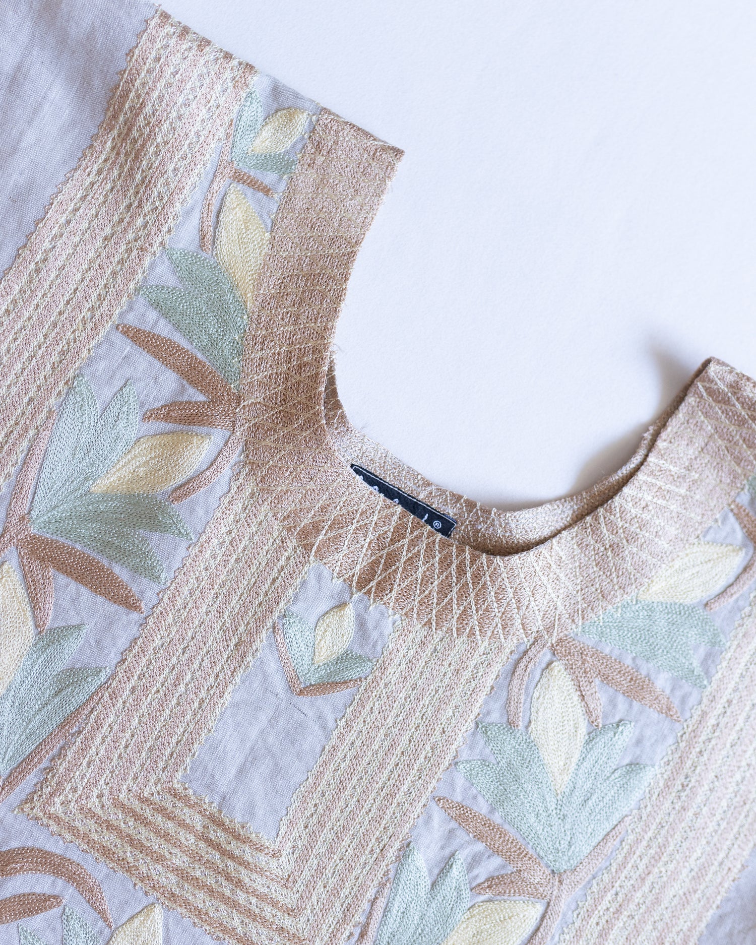 Huipil Flor de Maíz Trigo