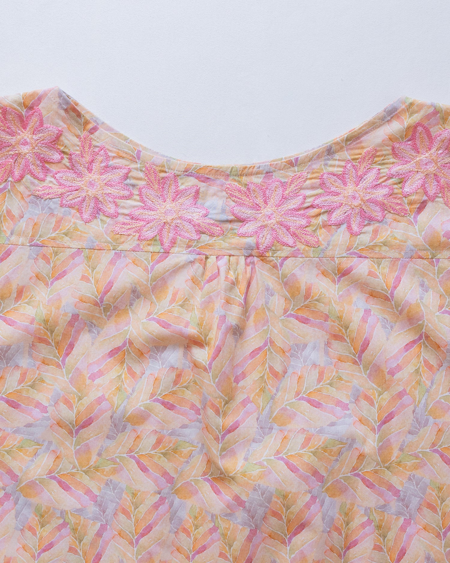 Vestido Antigua Hojarasca Rosa