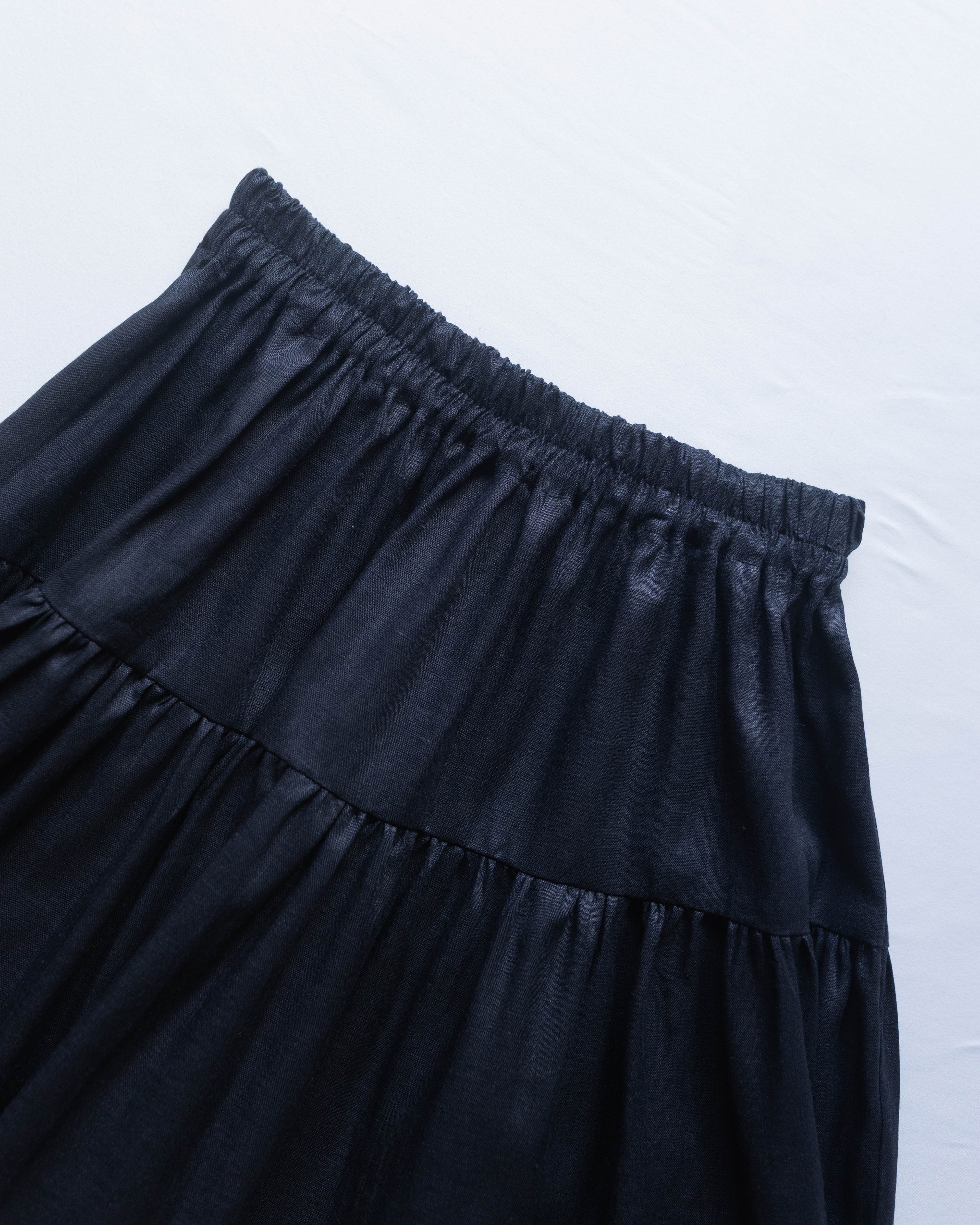 Falda Resorte Lino Negro