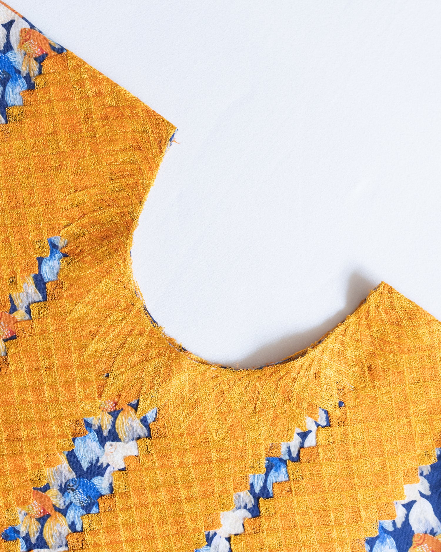 Huipil Metsk Pez Dorado