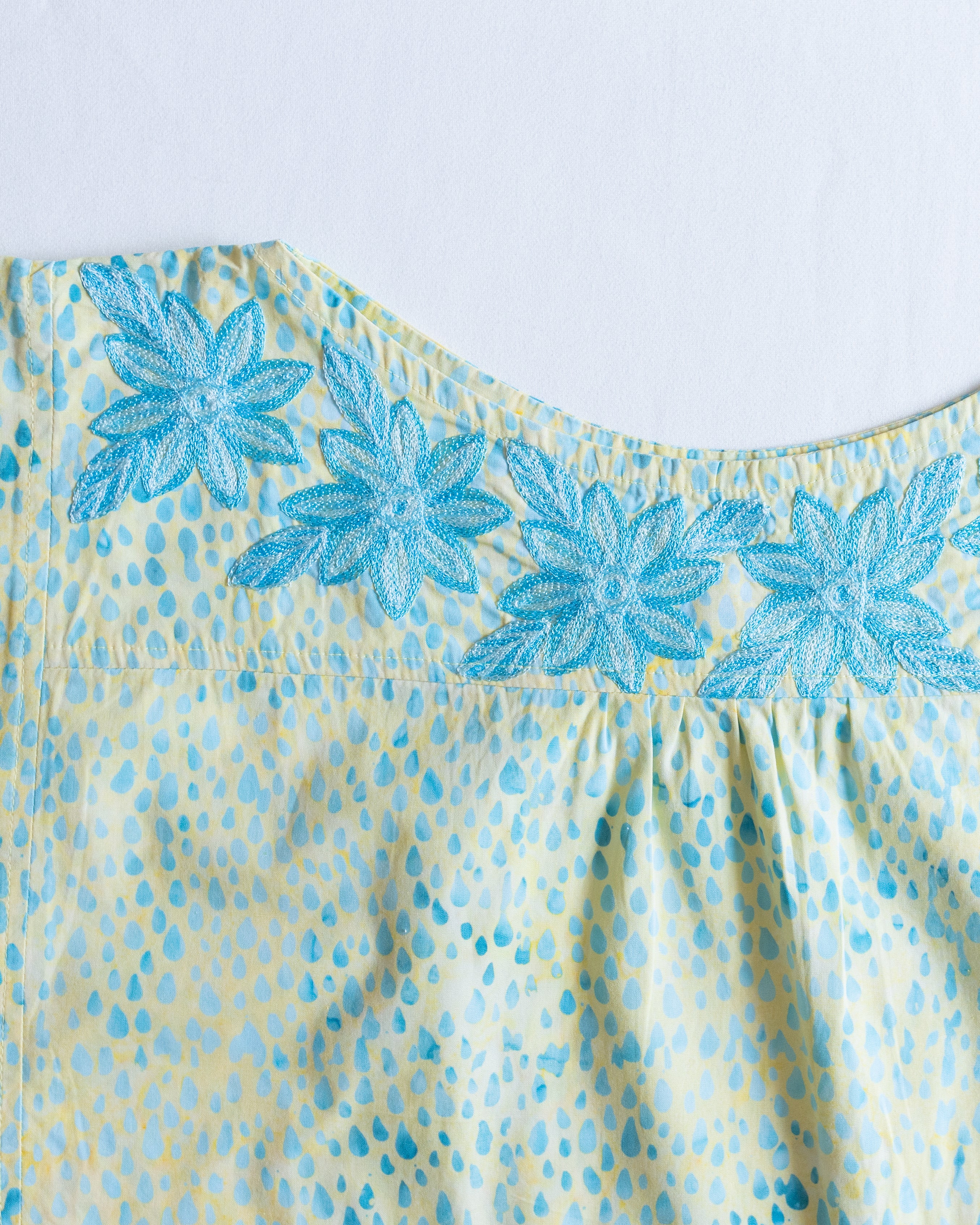 Blusa Antigua Lluvía Primaveral