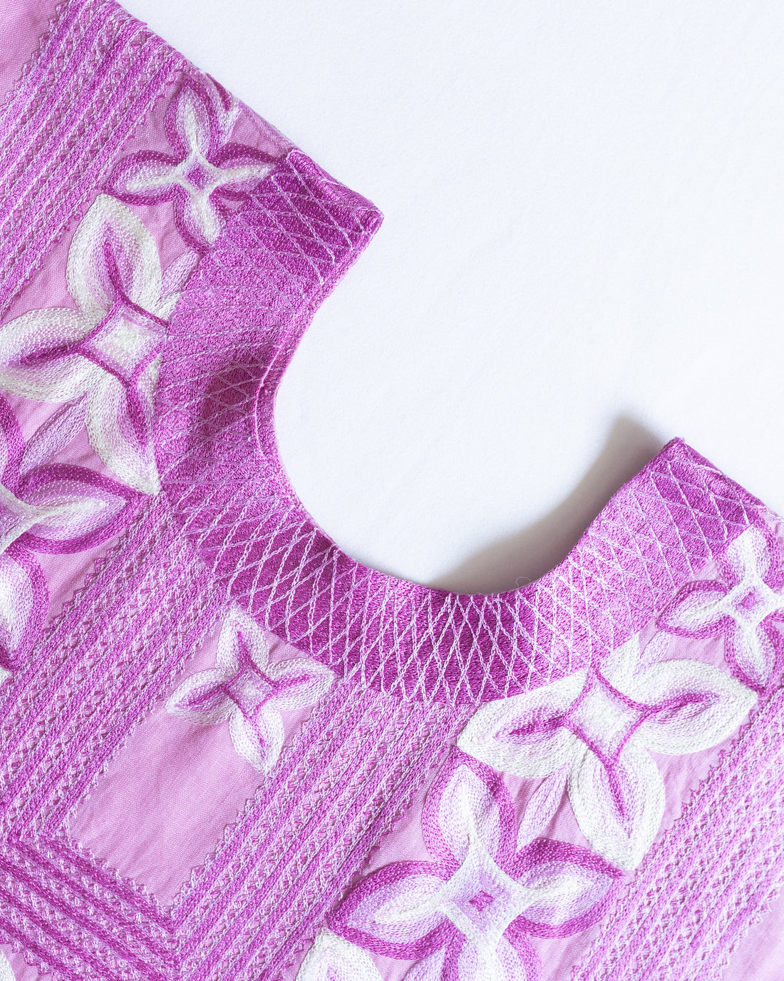 Huipil Flor de San Juan Rosa Persa