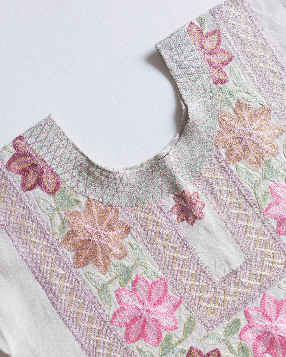 Huipil Flor Antigua Beige