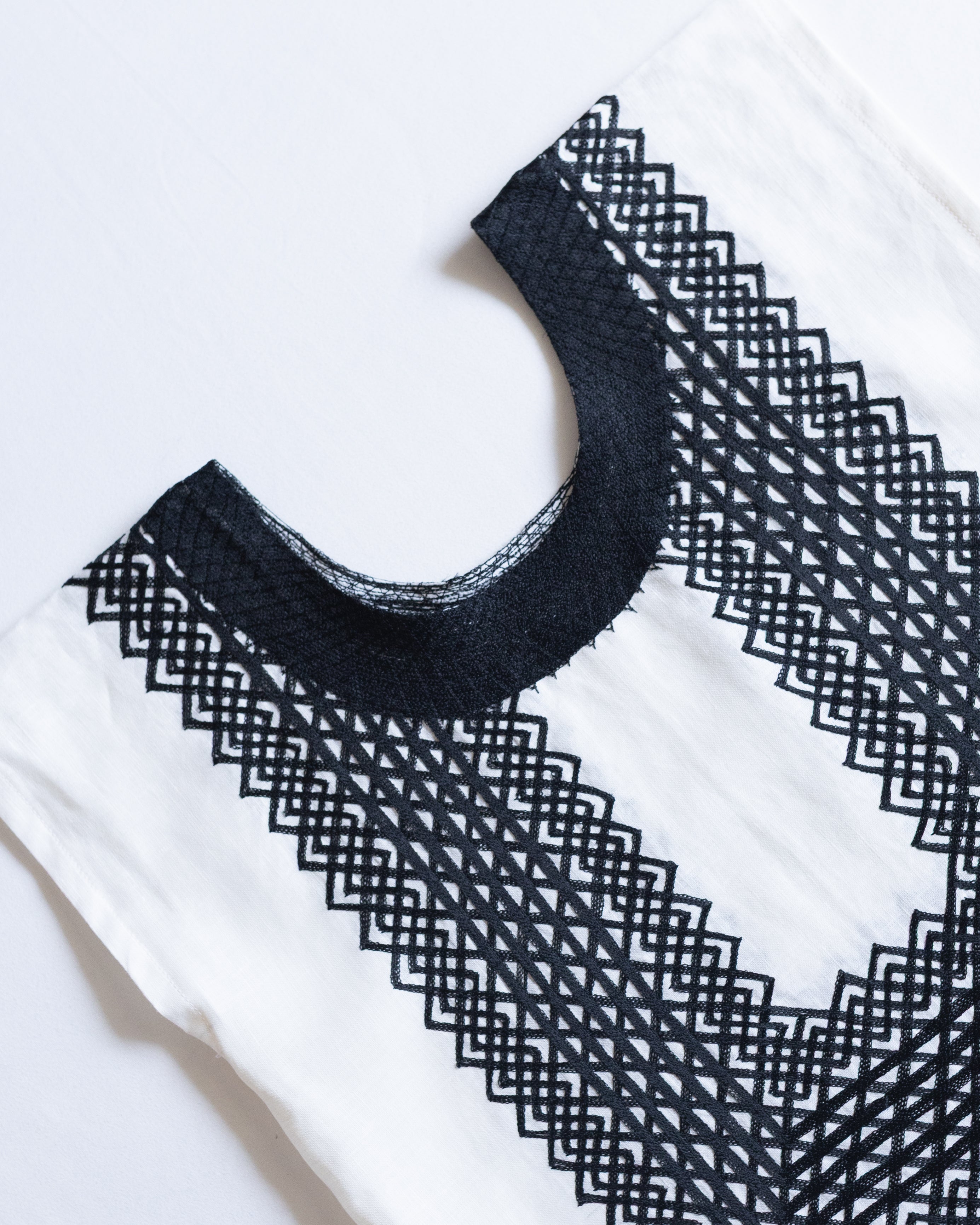 Huipil Panchito Crudo / Negro