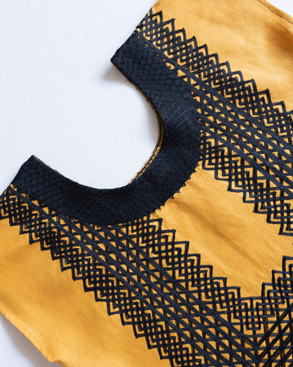 Huipil Panchito Mostaza / Negro