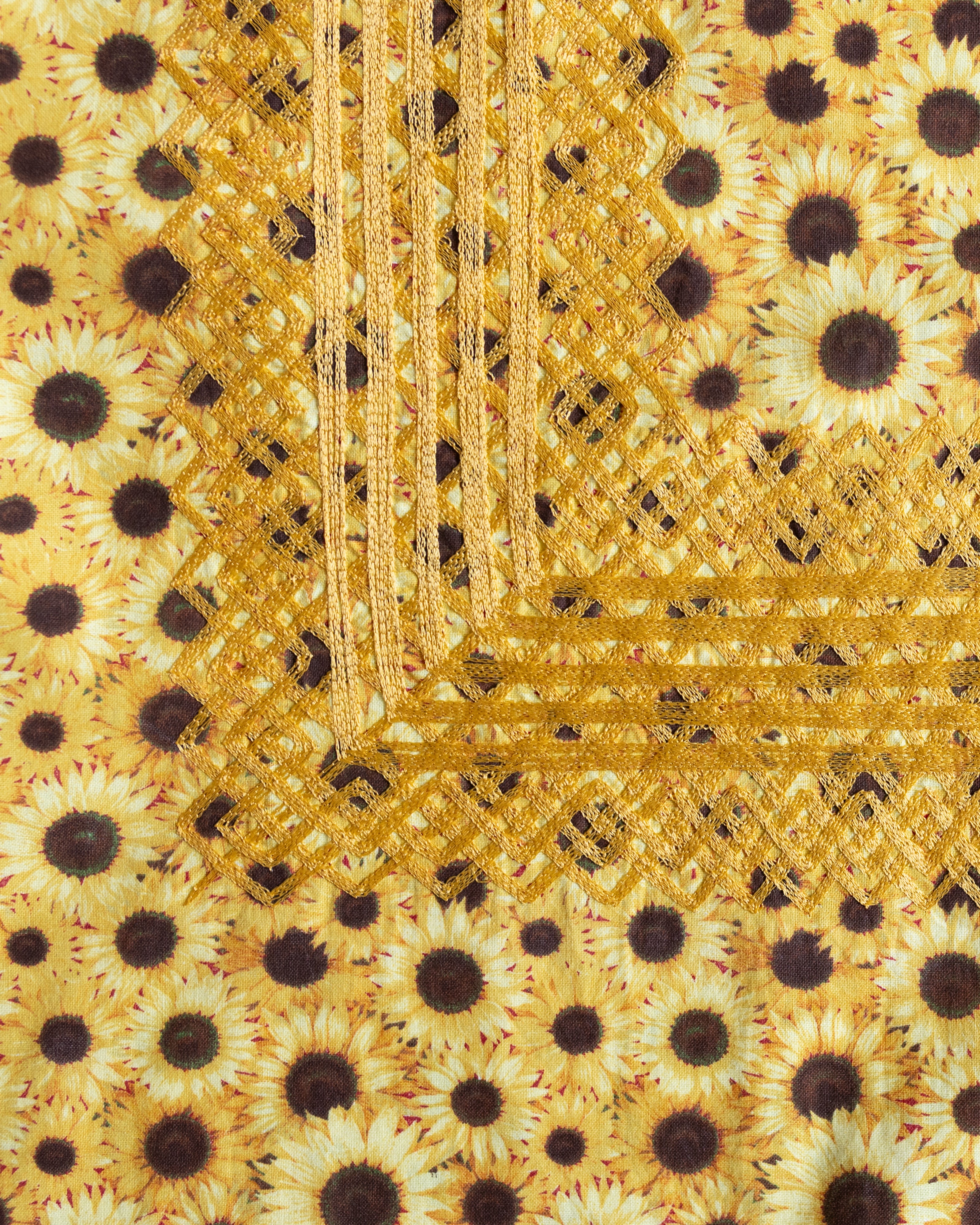 Huipil Panchito Girasoles