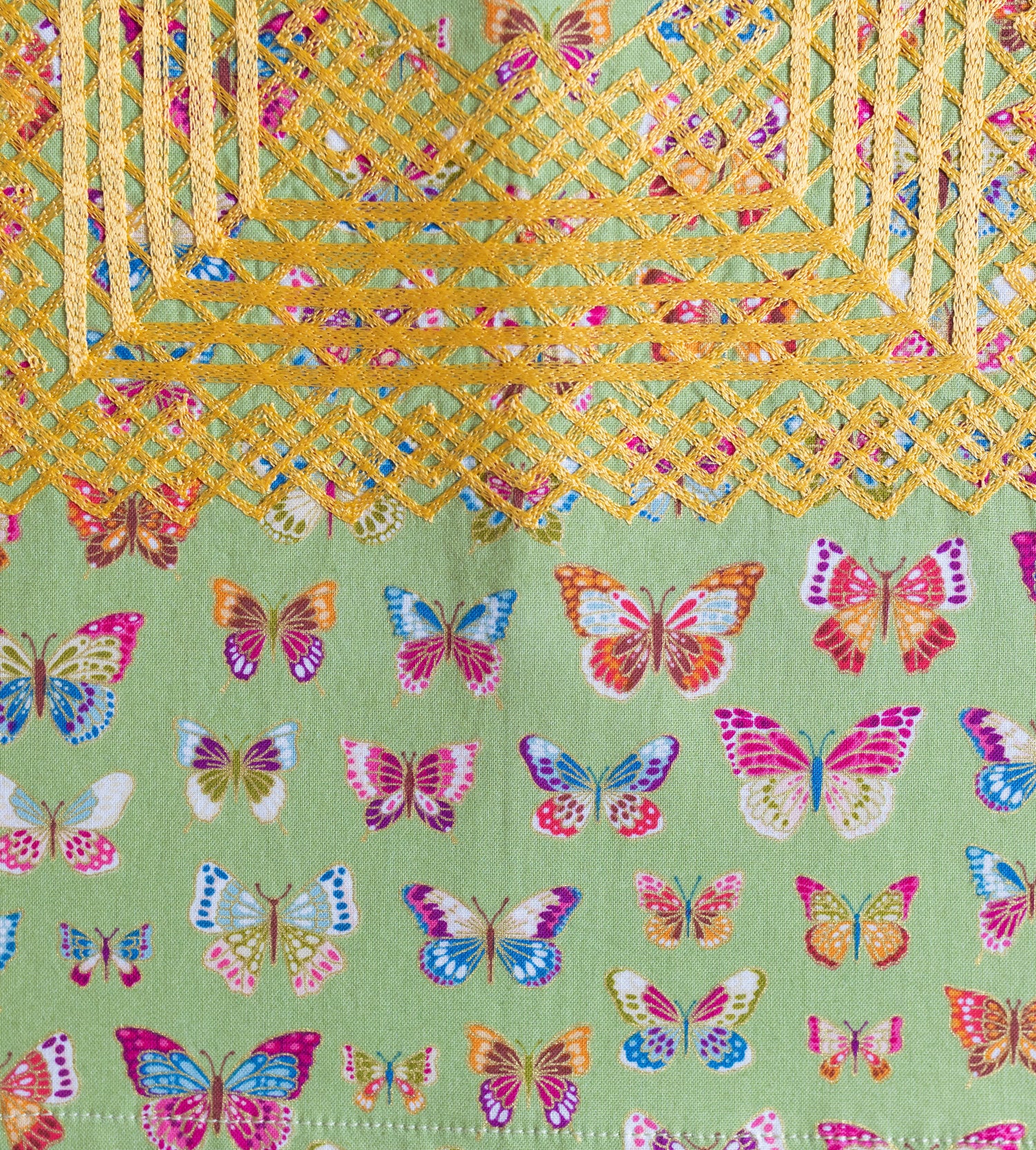 Huipil Niña Panchito Mariposas Retro